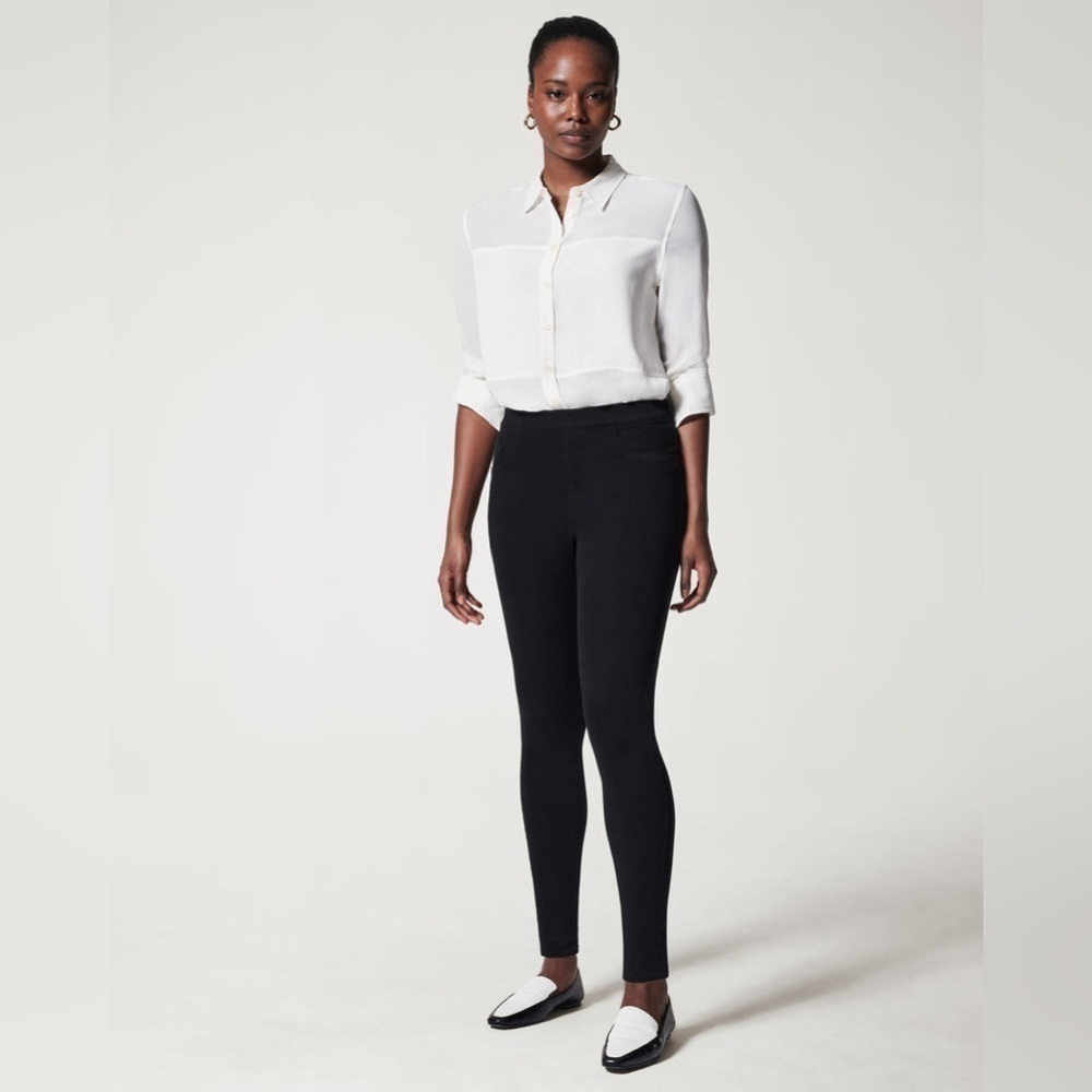 Spanx Jean-ish Ankle Leggings black core shaping hides muffin top sz sm